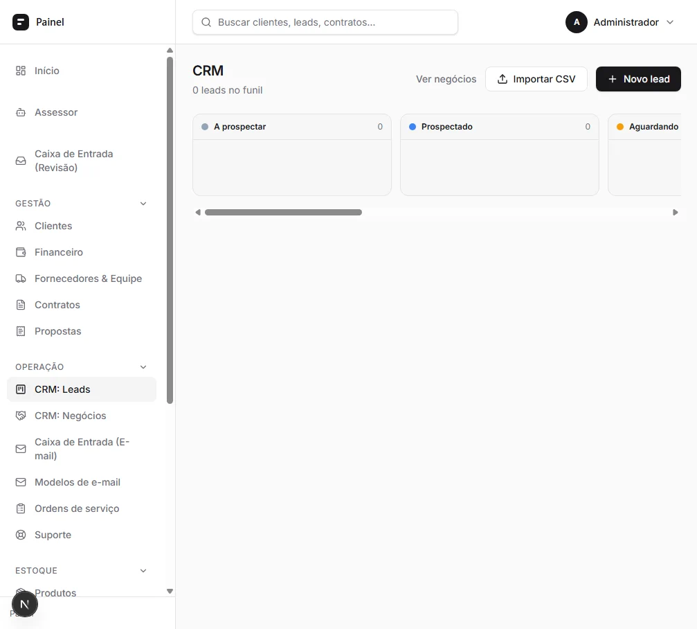Tela de CRM do Painel Boreal, com o funil de leads em colunas